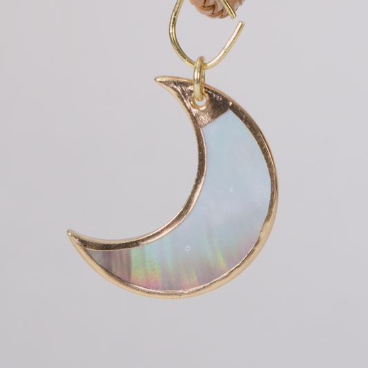 m_000018_Moon