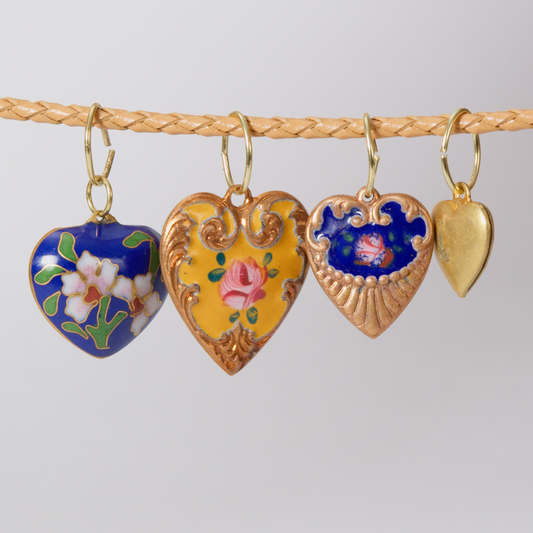 v_000010_Heart (guilloche blue medium flat)